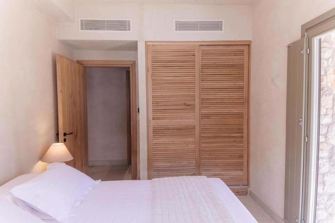 Petra Boutique Villas Arginonda Esterno foto