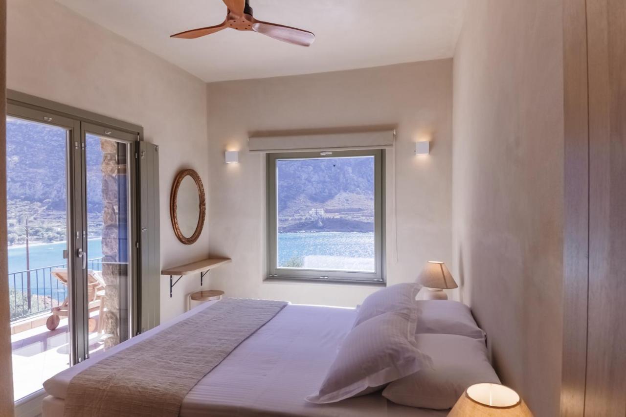 Petra Boutique Villas Arginonda Esterno foto
